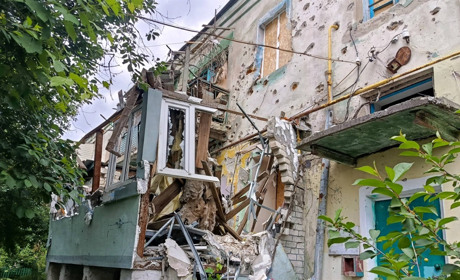 «Це район багатоповерхівок, які щодня, будинок за будинком, тихо й безпорадно вигоряють дотла»