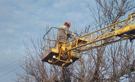 В понеділок та вівторок у селах Фастівської громади не буде світла: де саме ремонтуватимуть мережі