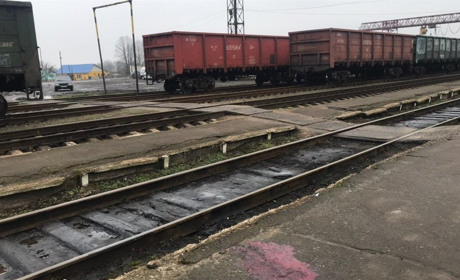 У Рафалівці чоловік потрапив під колеса потяга та втратив ногу