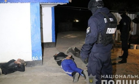 Банду накрили в Чаплинці