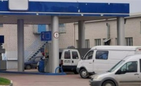 У Нову Каховку і Таврійськ окупанти не завозять дизпаливо і бензин