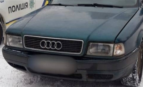 На Шосткинщині поліцейські виявили водія «Audi-80» із фальшивими документами