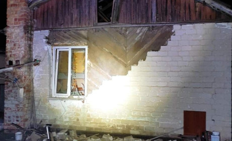 Агресор обстріляв Нікопольщину двічі: пошкоджено вісім будівель