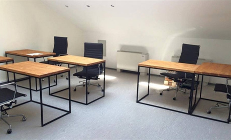 Как подобрать офисный стол в стиле лофт?