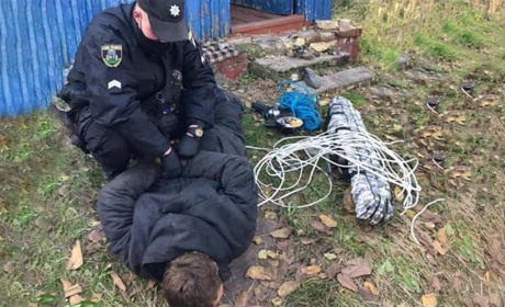 Поліцейські затримали злодія у селі Балико-Щучинка Ржищівської ОТГ
