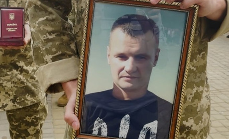 Чернігівщина попрощалася зі "стальним" Захисником Олександром Пелихом