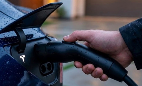 Американська мрія на українських вольтах: як жити з Tesla без Supercharger під боком