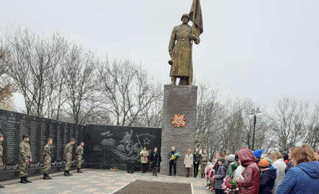 Меморіал у Новоекономічному: місце пам’яті і спільної праці