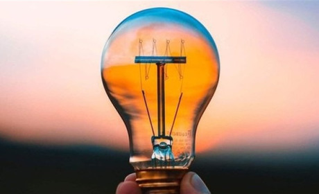 Чому у Дрогобичі немає світла і коли його очікувати: графіки погодинних відключень