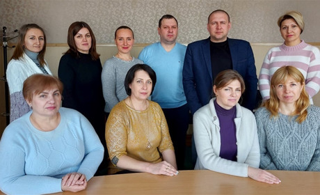 Петропавлівська селищна рада переїхала в «Білий дім»