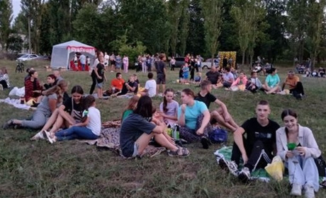 Плели сітки, грали, дивились фільми: як святкували День молоді на Красноградщині