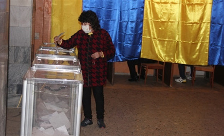Зміни у депутатському корпусі: поіменний список депутатів Калинівської міської ради