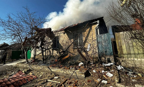 В ніч проти 9 березня росіяни знову сильно обстріляли Херсон — є загиблі