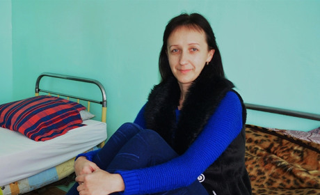 Ковдри, пледи, подушечки і хутряні жилетки. Як зігрітися — лайфхаки від корюківчан