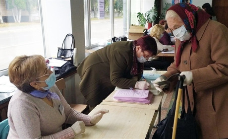 Складно розібратися в бюлетенях. Як голосують жителі Менщини і чого очікують