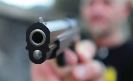 На Фастівщині чоловік напідпитку стріляв у перехожих. Його затримала поліція