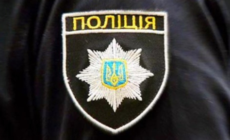 Житель Переяславщини випив склоомивач та помер у кареті швидкої допомоги: хроніка поліції