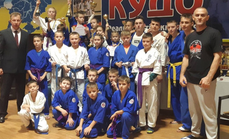 Сарненські кудоїсти привезли кубки з Вінниці