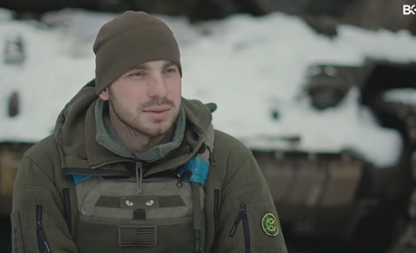 "Росіяни лізли, а ми їх нищили!": командир танкової роти 30 ОМБр Костянтин став героєм програми