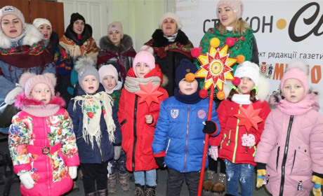 А колядувати можна? Відео-підбірка старокостянтинівських вертепів