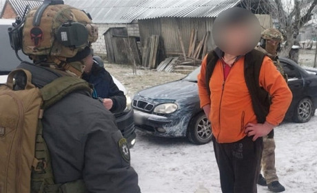 Правоохоронці Шостки затримали підозрюваних у вбивстві, яке вони стоїли 8 років тому