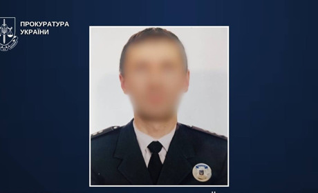Працював на окупаційну «поліцію» та бив затриманих: суд покарав експравоохоронця