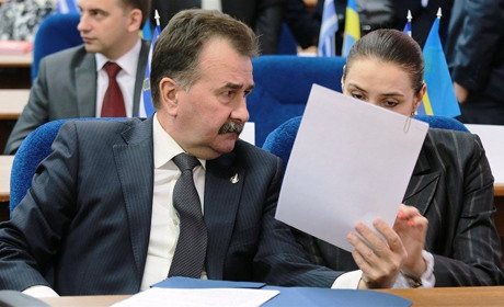 Херсонський міський голова замість боротьби із коронавірусом вирішив його поширювати
