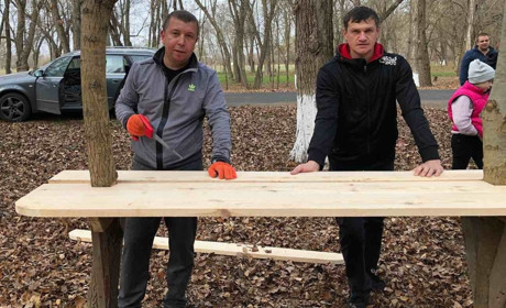 В Біляївці батьки вчили своїх дітей змінювати світ: це була акція в рамках конкурсу "Клас року"