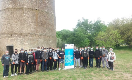 Очистимо берег від сміття