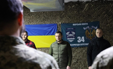 У День ЗСУ воїнам Херсонської бригади передали необхідне обладнання на 2,4 млн грн