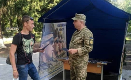 Запрошуємо до навчання у військових вишах 