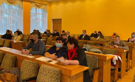«Політичний демарш»: на сесії райради не було майже половини депутатів