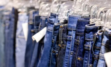 Як обдумано купити жіночі джинси в Україні: база універсального гардероба