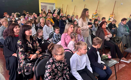 Закохані в музику: у Старокостянтинові відбувся благодійний концерт, що торкнувся сердець