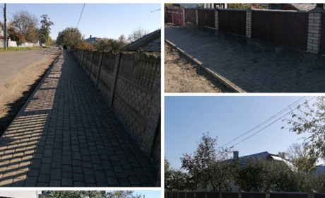 Матір загиблого воїна допомогла облаштувати тротуари в Ошихлібах