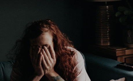 Сексуальне насилля з боку росіян: куди жінкам звернутися за безоплатною та анонімною допомогою