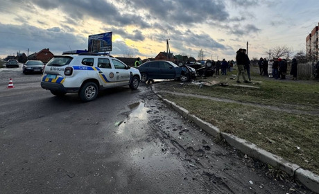 Автотроща у Володимирці з постраждалими дітьми. Який стан потерпілих?