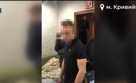 СБУ затримала зловмисника, який «замінував» навчальний заклад за допомогою спецслужб РФ (відео)