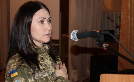 Учасниця бойових дій зі Сватового розповіла чого не вистачає жінкам, які служать в армії