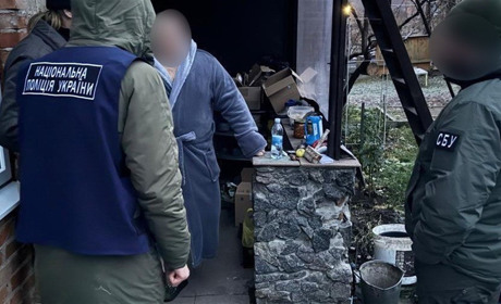 Допомагав військовозобов’язаним уникати служби: у Тростянці викрили голову ВЛК на хабарі