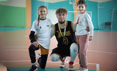 Якщо не зміг ніхто — будь першим. Як молодому тренеру вдалося створити жіночу баскетбольну команду