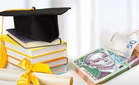 В Южному визначили стипендіаток міського голови, які будуть отримувати виплати (ФОТО)