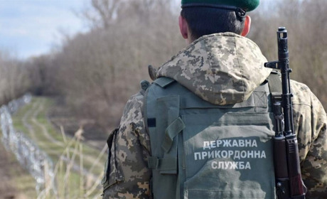 На Одещині прикордонник під час патрулювання втік до Молдови, залишивши зброю і службову собаку