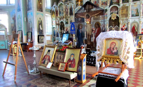 Як дотримуються у золотоніських церквах карантинних правил:  розповідають священники