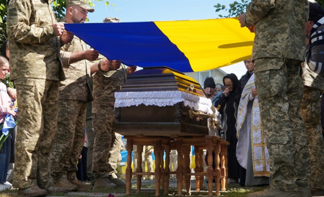 «Дяді Колі вже немає». У Лісоводах попрощалися із водієм і захисником України Миколою Машталером