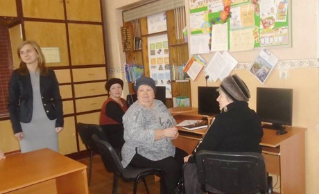 Учні поважного віку залюбки освоюють комп’ютер
