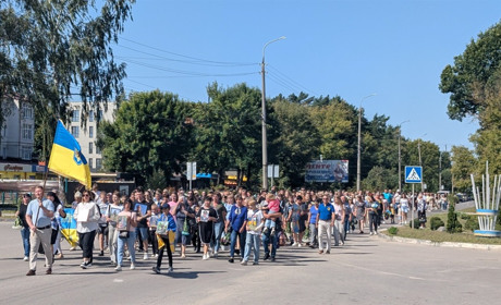Славутська громада пам’ятає: День вшанування полеглих захисників України