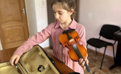 Корисно, доступно в будь-якому віці: на яких музичних інструментах навчають грати у Біляївці
