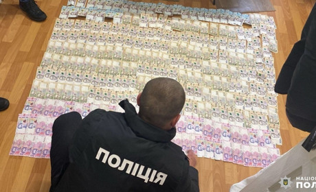 Підозрюють у допомозі ухилянтові: на Сарненщині на хабарі затримали лікаря