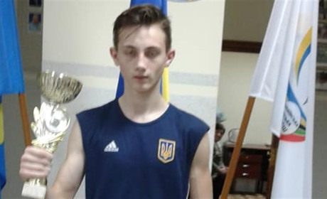 Хлопчик з Біляївки Олександр Микитюк став чемпіоном області з боксу серед юніорів 